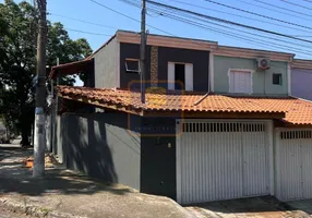 Foto 1 de Sobrado com 2 Quartos à venda, 119m² em Jardim Santo Alberto, Santo André
