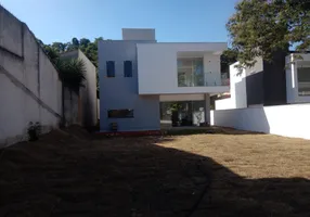 Foto 1 de Casa com 3 Quartos à venda, 449m² em Serra Grande, Niterói