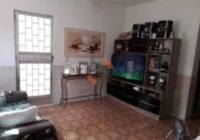 Foto 1 de Casa com 4 Quartos à venda, 150m² em BNH, Mesquita