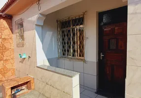 Foto 1 de Casa com 2 Quartos para alugar, 80m² em Olaria, Rio de Janeiro