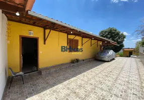 Foto 1 de Casa com 2 Quartos à venda, 194m² em Dom Bosco, Belo Horizonte