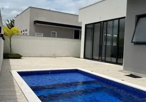 Foto 1 de Casa de Condomínio com 3 Quartos à venda, 180m² em Centro, Camboriú