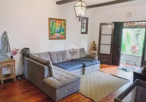 Foto 1 de Casa com 5 Quartos à venda, 244m² em Quarteirão Ingelhein, Petrópolis