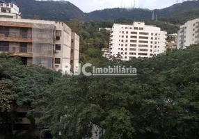 Foto 1 de Apartamento com 4 Quartos à venda, 140m² em Tijuca, Rio de Janeiro