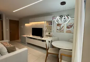 Foto 1 de Apartamento com 2 Quartos à venda, 50m² em Centro, Lauro de Freitas