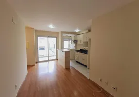 Foto 1 de Apartamento com 2 Quartos para alugar, 63m² em Rio Tavares, Florianópolis