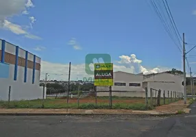 Foto 1 de Lote/Terreno com 1 Quarto para alugar, 1m² em Santa Mônica, Uberlândia