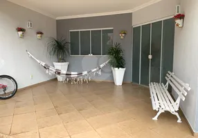 Foto 1 de Casa de Condomínio com 4 Quartos à venda, 220m² em Residencial Jardins do Sul, Bauru