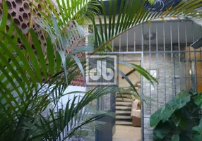 Foto 1 de Casa com 2 Quartos à venda, 85m² em Tanque, Rio de Janeiro