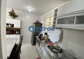 Foto 1 de Apartamento com 2 Quartos à venda, 56m² em Forquilhas, São José