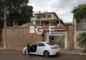 Foto 1 de Sobrado com 3 Quartos à venda, 300m² em Lagos de Sao Pedro, Morungaba