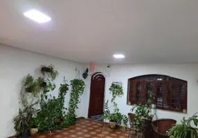 Foto 1 de Casa com 3 Quartos à venda, 182m² em Pari, São Paulo