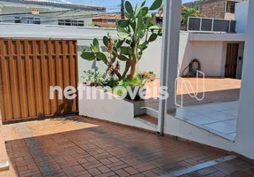 Foto 1 de Casa com 4 Quartos à venda, 170m² em Parque Turistas, Contagem