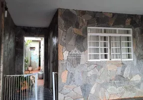 Foto 1 de Sobrado com 3 Quartos à venda, 179m² em VILA VIRGINIA, Ribeirão Preto