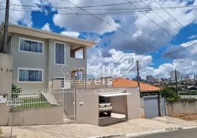 Foto 1 de Sobrado com 3 Quartos à venda, 178m² em Oficinas, Ponta Grossa