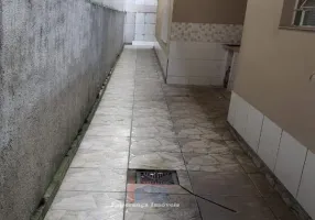 Foto 1 de Casa com 2 Quartos à venda, 90m² em Santo Antônio, Osasco