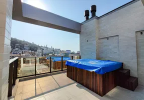 Foto 1 de Cobertura com 3 Quartos à venda, 160m² em Centro, Bombinhas