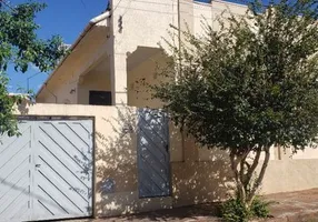 Foto 1 de Casa com 3 Quartos à venda, 116m² em Centro, Araraquara