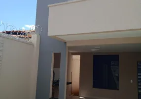 Foto 1 de Casa com 3 Quartos à venda, 128m² em Residencial Humaita, Goiânia