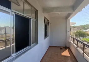 Foto 1 de Casa de Condomínio com 3 Quartos para alugar, 140m² em Jardim Sulacap, Rio de Janeiro