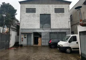 Foto 1 de Galpão/Depósito/Armazém à venda, 2400m² em Itaquera, São Paulo