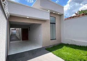 Foto 1 de Casa com 2 Quartos à venda, 105m² em São Marcos, Joinville