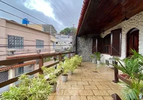 Foto 1 de Casa com 4 Quartos à venda, 319m² em  Vila Valqueire, Rio de Janeiro