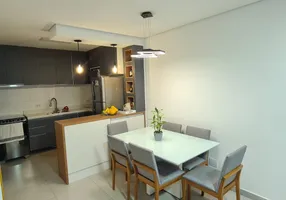 Foto 1 de Casa de Condomínio com 2 Quartos à venda, 72m² em Campo Limpo, São Paulo