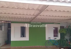 Foto 1 de Casa com 2 Quartos à venda, 100m² em FAG, Cascavel