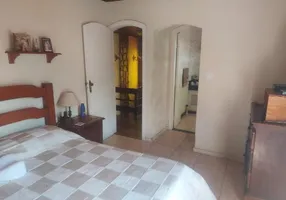 Foto 1 de Sobrado com 3 Quartos à venda, 250m² em Piratininga, Niterói