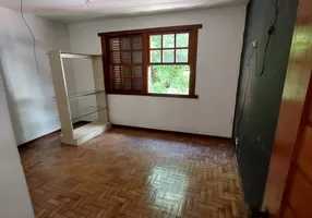 Foto 1 de Casa com 6 Quartos para alugar, 240m² em Funcionários, Belo Horizonte