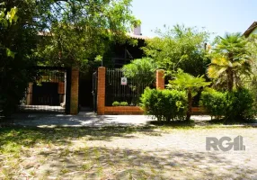 Foto 1 de Casa com 3 Quartos à venda, 374m² em Serraria, Porto Alegre