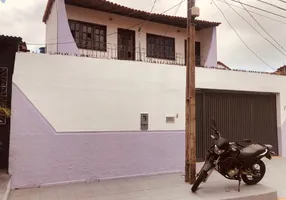 Foto 1 de Sobrado com 3 Quartos à venda, 270m² em Parque Athenas, São Luís