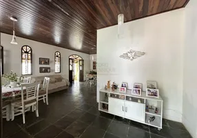 Foto 1 de Casa com 6 Quartos à venda, 574m² em Pituaçu, Salvador