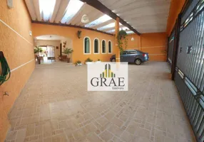 Foto 1 de Casa com 2 Quartos à venda, 260m² em Vila Lutecia, Santo André