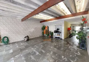 Foto 1 de Casa com 4 Quartos à venda, 146m² em Vila Valparaiso, Santo André