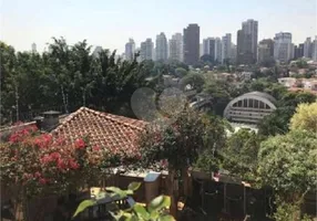 Foto 1 de Sobrado com 4 Quartos à venda, 893m² em Pacaembu, São Paulo