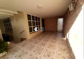 Foto 1 de Casa com 3 Quartos para alugar, 240m² em Vila Haro, Sorocaba