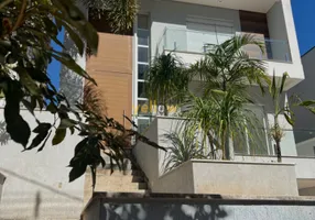 Foto 1 de Casa de Condomínio com 3 Quartos à venda, 300m² em Residencial Real Park, Arujá