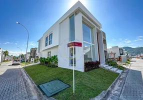 Foto 1 de Casa de Condomínio com 3 Quartos à venda, 170m² em Beira Rio, Biguaçu