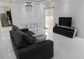 Foto 1 de Casa com 3 Quartos à venda, 164m² em Iririú, Joinville