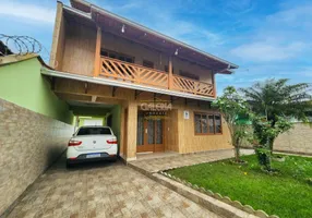 Foto 1 de Casa com 3 Quartos à venda, 244m² em Jardim Iririú, Joinville