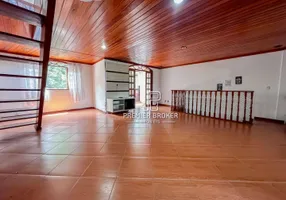 Foto 1 de Casa com 3 Quartos à venda, 220m² em Araras, Teresópolis