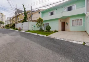 Foto 1 de Sobrado com 4 Quartos à venda, 180m² em Atuba, Curitiba