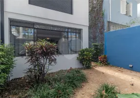 Foto 1 de Casa com 3 Quartos para alugar, 192m² em Vila Beatriz, São Paulo