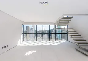 Foto 1 de Cobertura com 4 Quartos à venda, 297m² em Centro, Balneário Camboriú