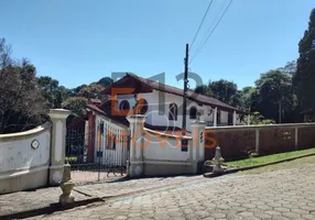 Foto 1 de Sobrado com 3 Quartos à venda, 259m² em Centro, Mairiporã