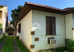 Foto 1 de Casa com 3 Quartos à venda, 60m² em Passo da Areia, Porto Alegre