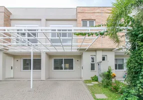 Foto 1 de Casa com 3 Quartos à venda, 122m² em Vila Nova, Porto Alegre
