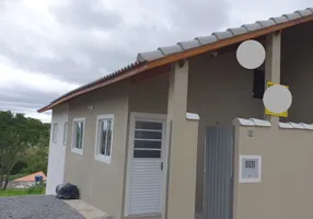 Foto 1 de Casa com 2 Quartos à venda, 67m² em Chacaras Reunidas Igarapés, Jacareí